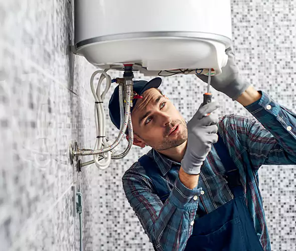 Expert Plumber for Hot Water Tank Maintenance in Thousand Oaks, CA: Schedule Reliable Maintenance Services with Us