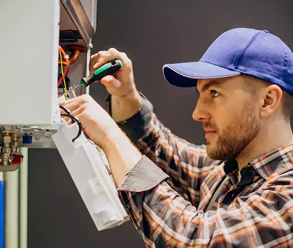 Expert Plumber for Tankless Water Heater Maintenance in Thousand Oaks, CA: Schedule Professional Maintenance Services with Us